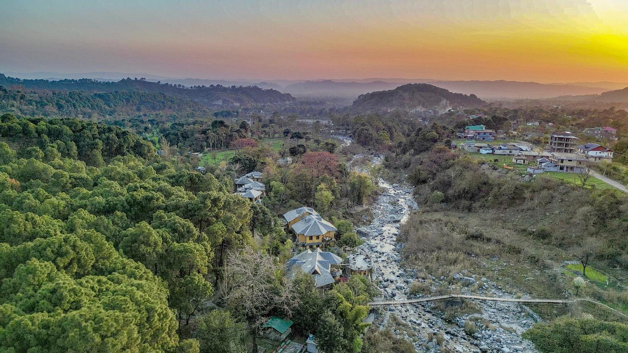 Prakriti Aalay - Riverside Mountain View Boutique Eco Resort Dharamshala Exterior photo